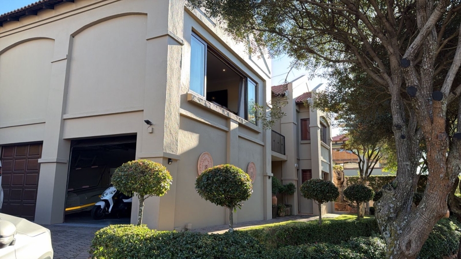 3 Bedroom Property for Sale in Waterkloof Ridge Gauteng