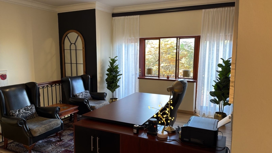3 Bedroom Property for Sale in Waterkloof Ridge Gauteng