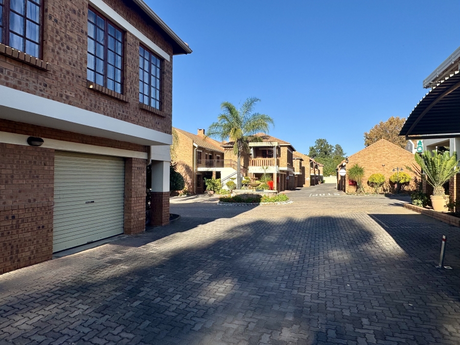 2 Bedroom Property for Sale in Equestria Gauteng