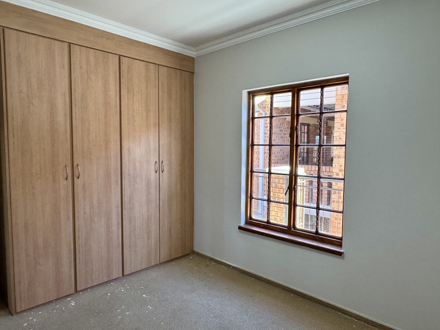 2 Bedroom Property for Sale in Equestria Gauteng