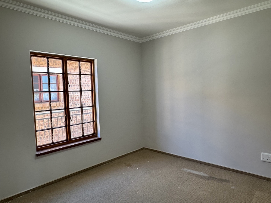 2 Bedroom Property for Sale in Equestria Gauteng