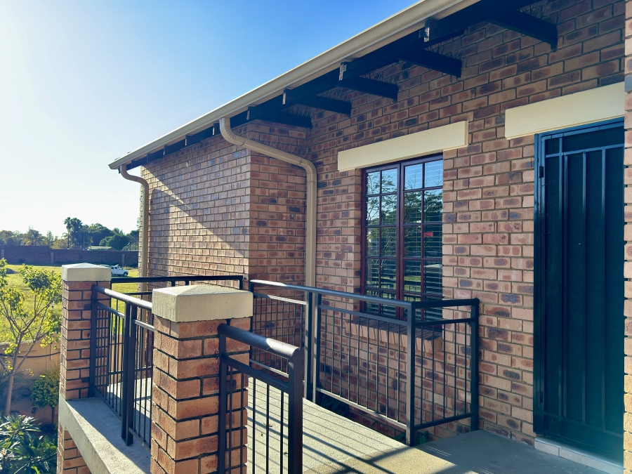 3 Bedroom Property for Sale in Equestria Gauteng