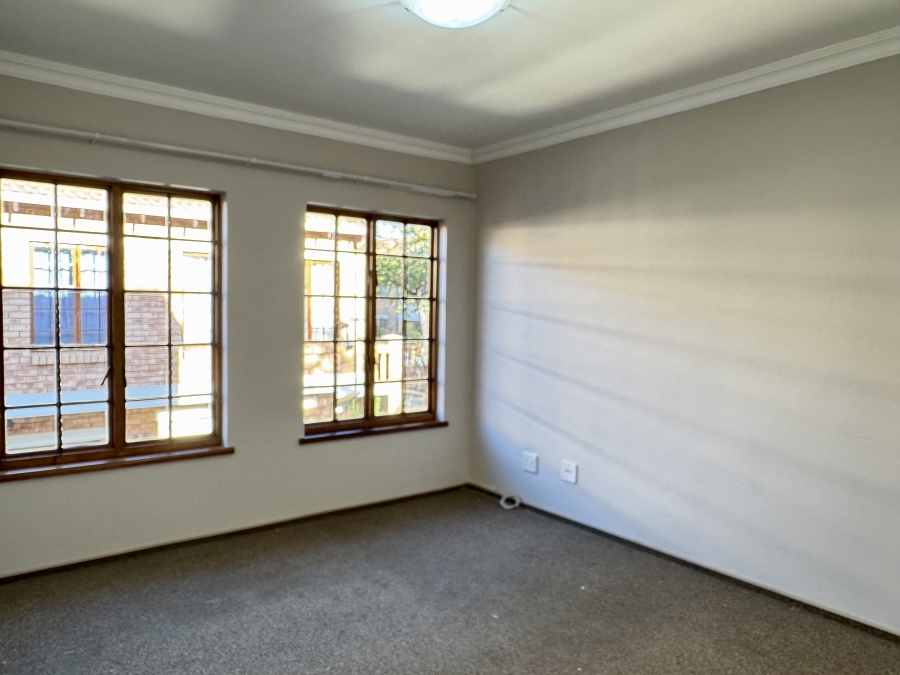 2 Bedroom Property for Sale in Equestria Gauteng