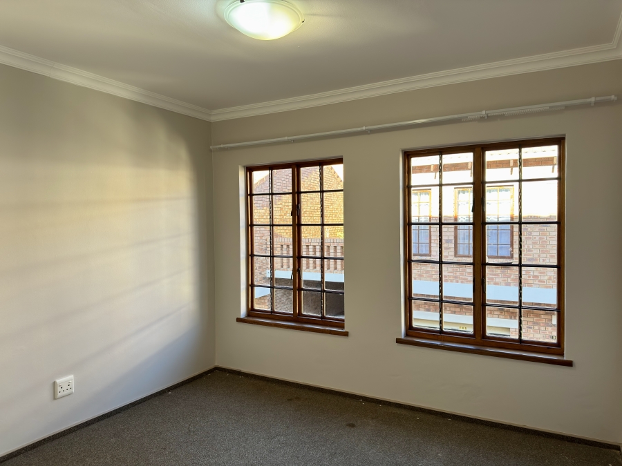 2 Bedroom Property for Sale in Equestria Gauteng