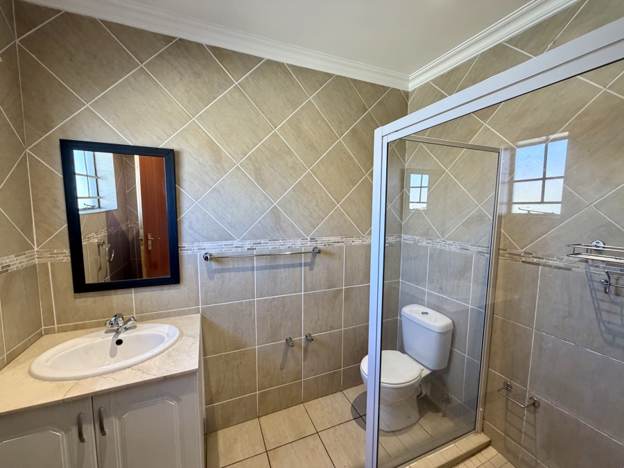 3 Bedroom Property for Sale in Waverley Gauteng