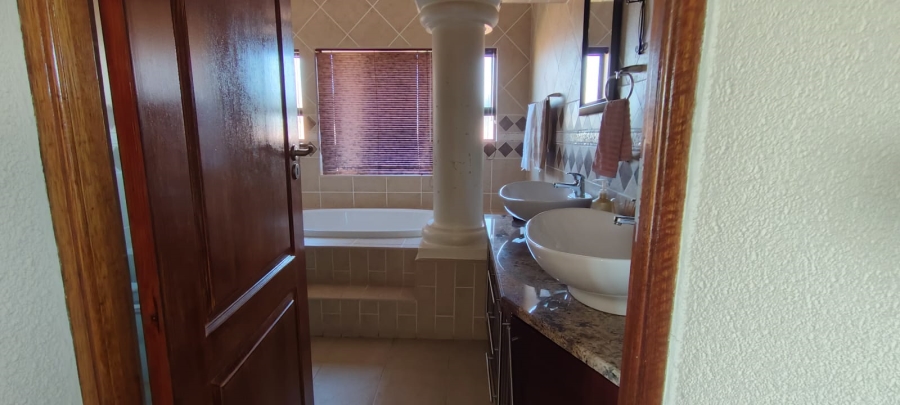 3 Bedroom Property for Sale in Fochville Gauteng