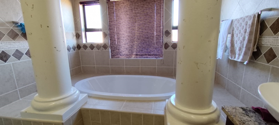 3 Bedroom Property for Sale in Fochville Gauteng