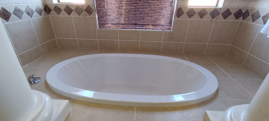 3 Bedroom Property for Sale in Fochville Gauteng