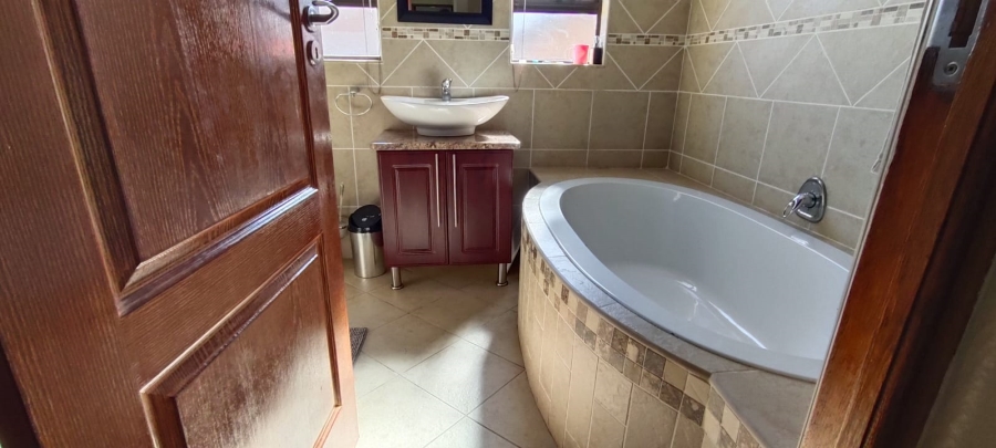 3 Bedroom Property for Sale in Fochville Gauteng