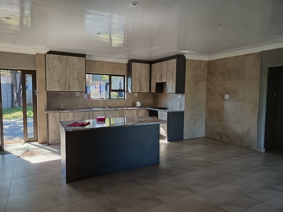 3 Bedroom Property for Sale in Vanderbijlpark Cw 6 Gauteng