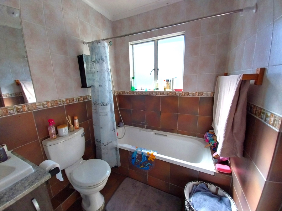 2 Bedroom Property for Sale in Randhart Gauteng