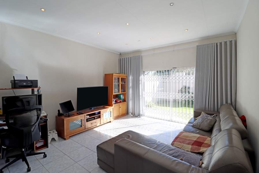 4 Bedroom Property for Sale in Crosby Gauteng