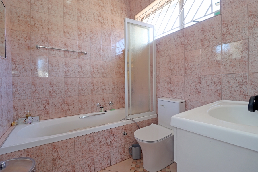 4 Bedroom Property for Sale in Crosby Gauteng