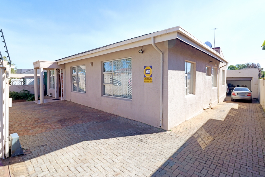 4 Bedroom Property for Sale in Crosby Gauteng