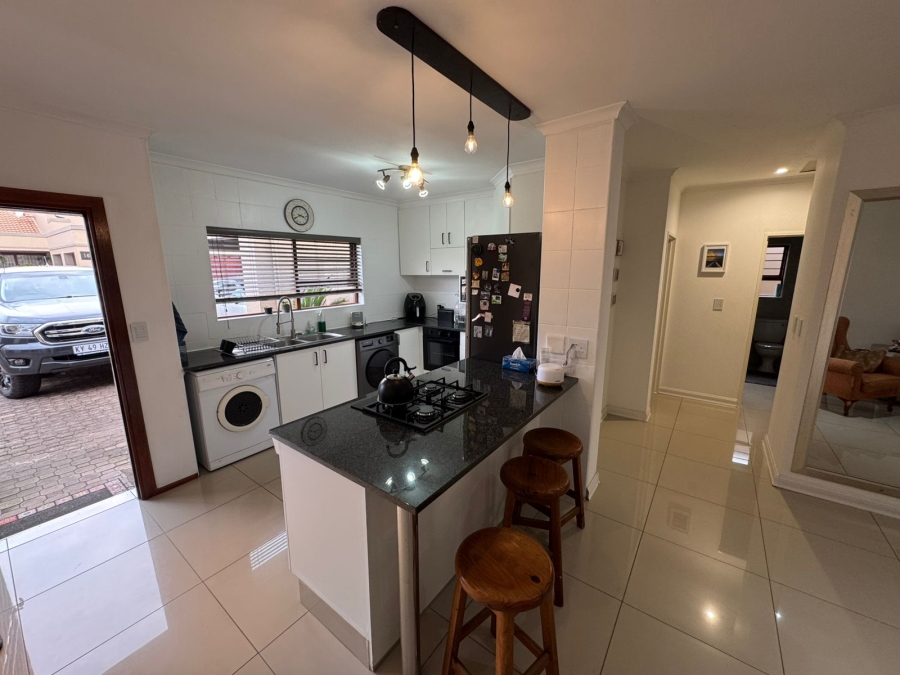 To Let 2 Bedroom Property for Rent in Bardene Gauteng