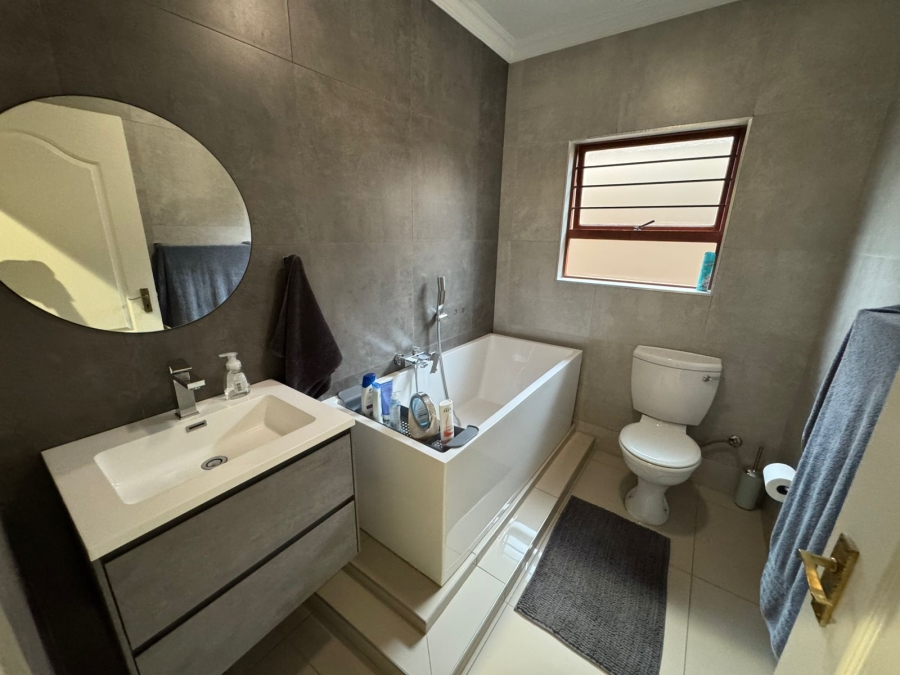 To Let 2 Bedroom Property for Rent in Bardene Gauteng
