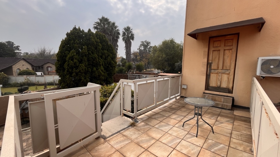 4 Bedroom Property for Sale in Brackendowns Gauteng