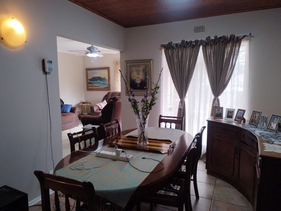 3 Bedroom Property for Sale in Brackendowns Gauteng