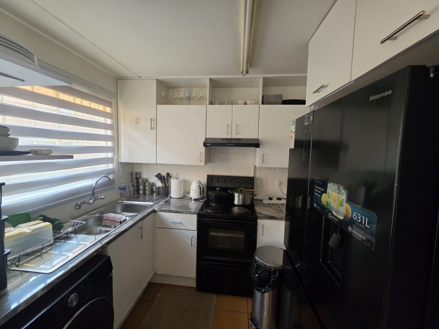 To Let 2 Bedroom Property for Rent in Zwartkop Gauteng