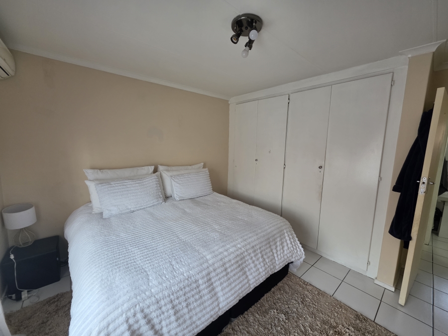 To Let 2 Bedroom Property for Rent in Zwartkop Gauteng