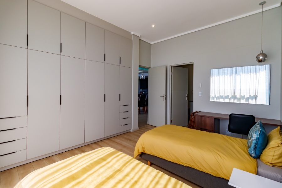 3 Bedroom Property for Sale in Midfield Estate Gauteng
