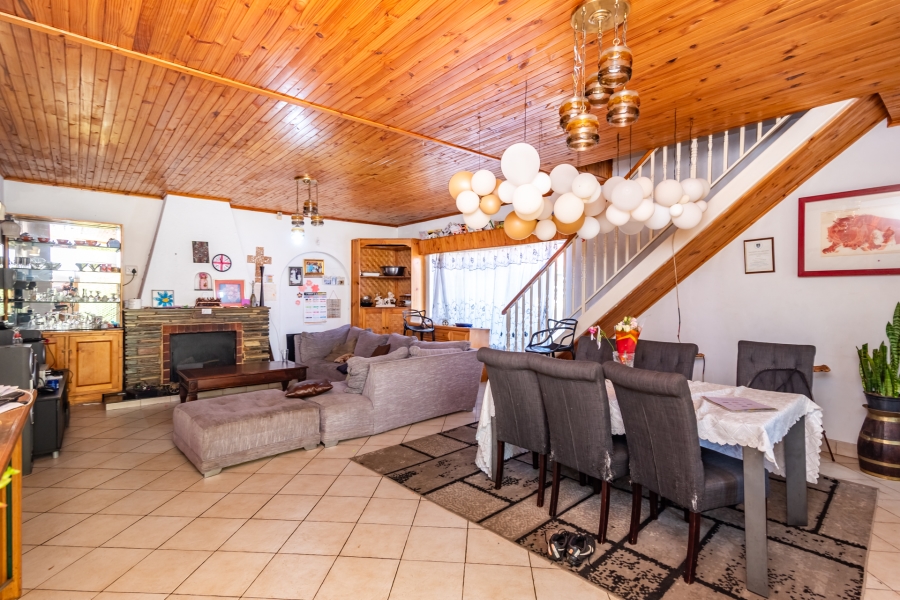 4 Bedroom Property for Sale in Sophiatown Gauteng