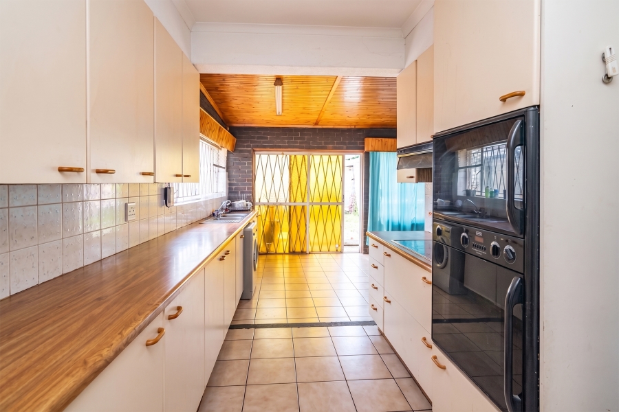 4 Bedroom Property for Sale in Sophiatown Gauteng