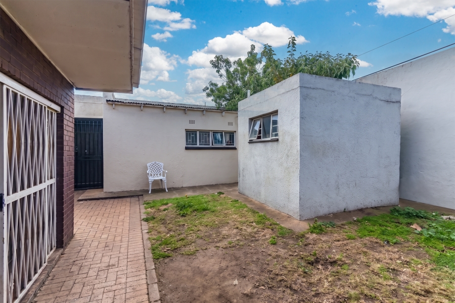 4 Bedroom Property for Sale in Sophiatown Gauteng