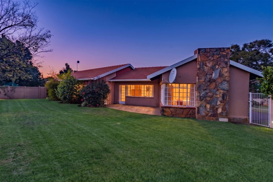4 Bedroom Property for Sale in Monument Gauteng