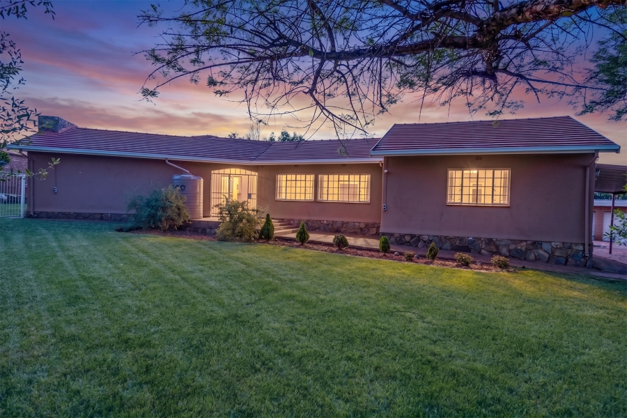 4 Bedroom Property for Sale in Monument Gauteng