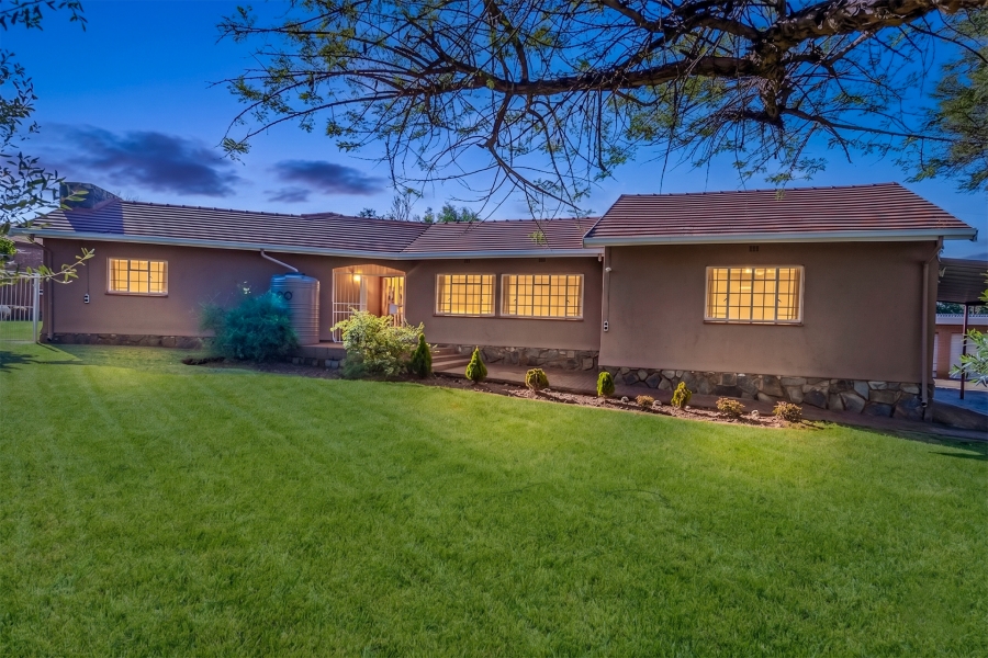 4 Bedroom Property for Sale in Monument Gauteng