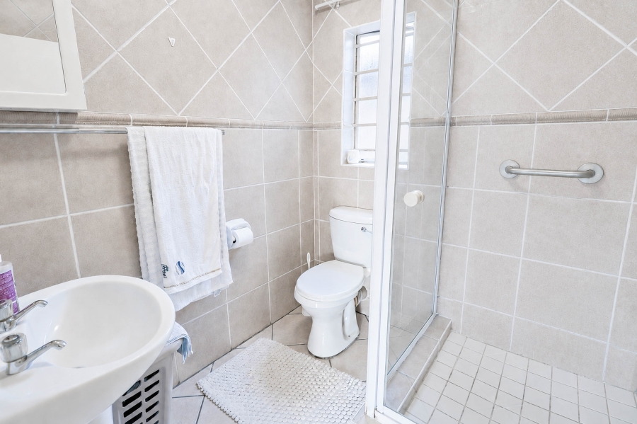 2 Bedroom Property for Sale in Raslouw A H Gauteng