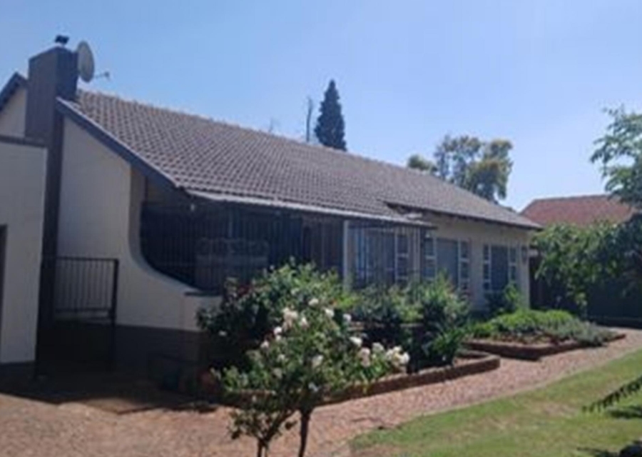 5 Bedroom Property for Sale in Elspark Gauteng