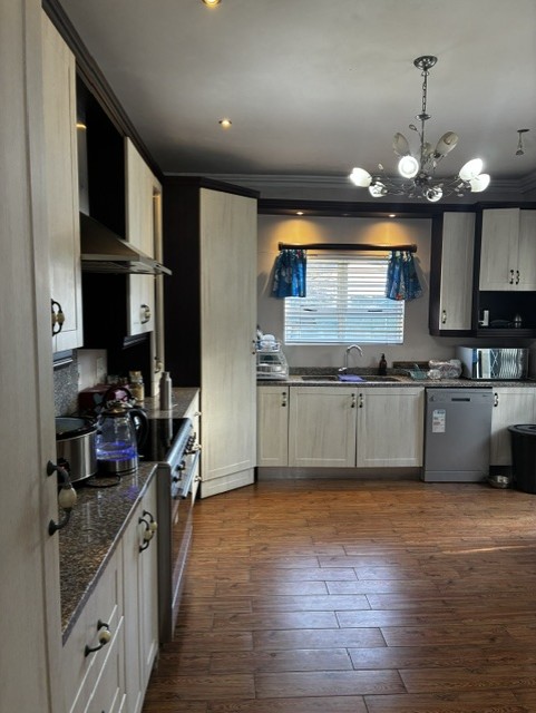 5 Bedroom Property for Sale in Elspark Gauteng