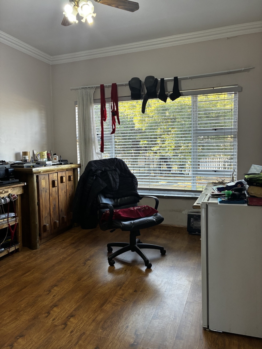 5 Bedroom Property for Sale in Elspark Gauteng