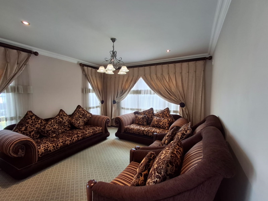 4 Bedroom Property for Sale in Theresa Park Gauteng