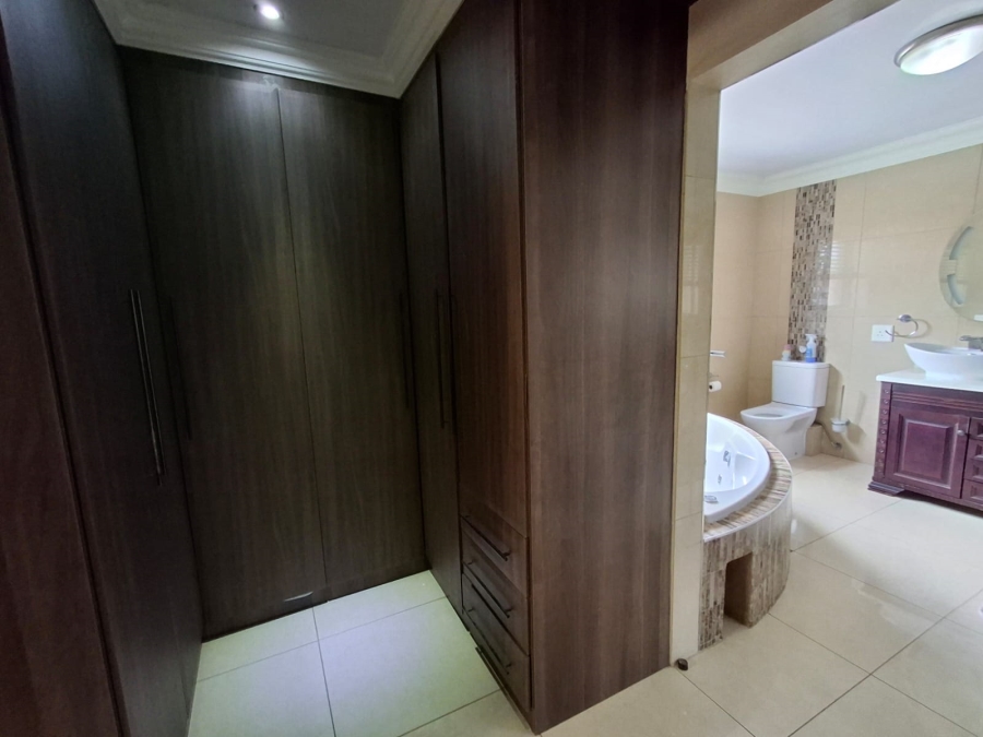 4 Bedroom Property for Sale in Theresa Park Gauteng