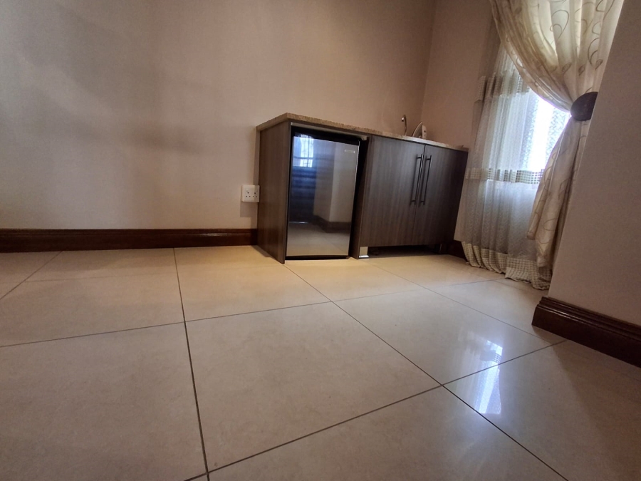 4 Bedroom Property for Sale in Theresa Park Gauteng