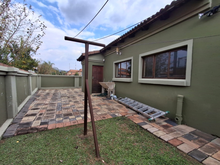 4 Bedroom Property for Sale in Theresa Park Gauteng