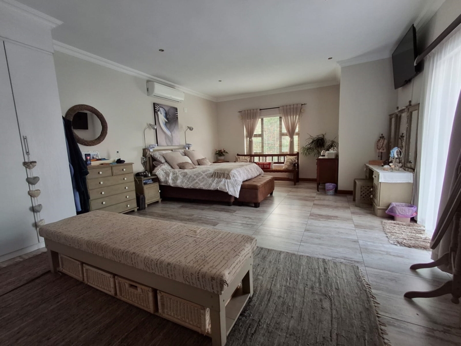 5 Bedroom Property for Sale in Theresa Park Gauteng