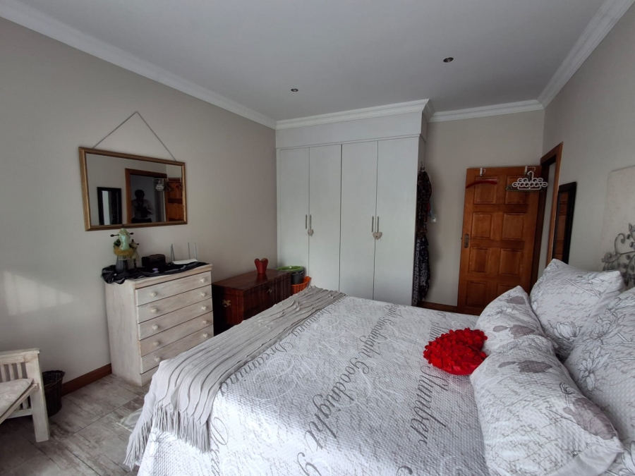 5 Bedroom Property for Sale in Theresa Park Gauteng