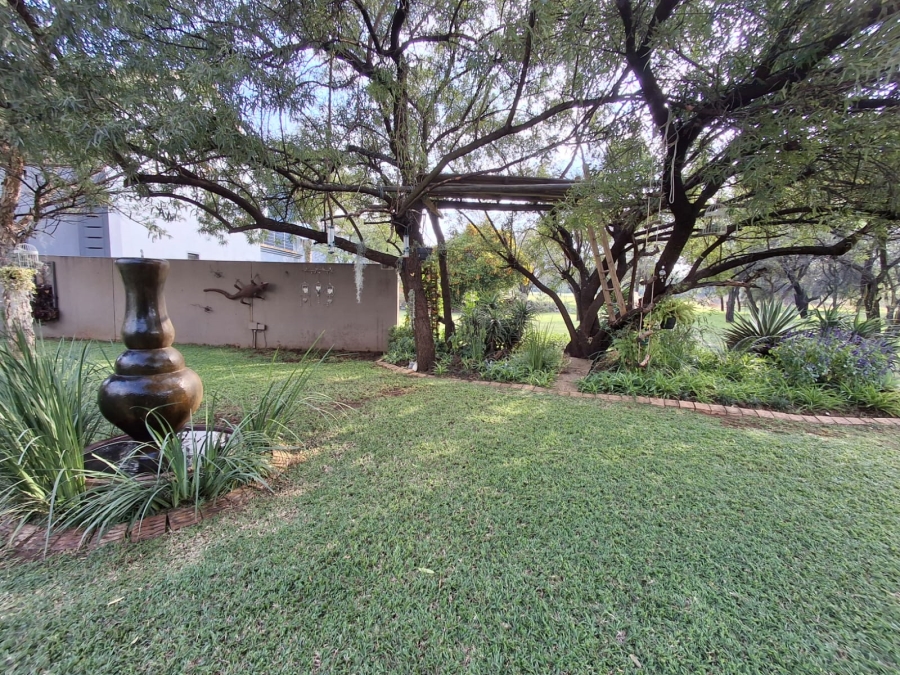 5 Bedroom Property for Sale in Theresa Park Gauteng