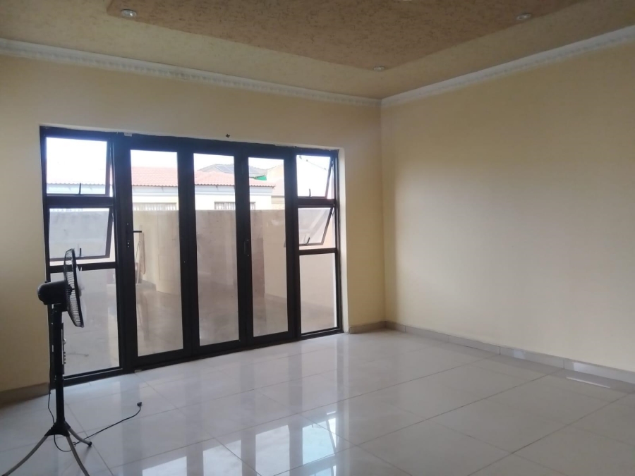 3 Bedroom Property for Sale in Golden Gardens Gauteng