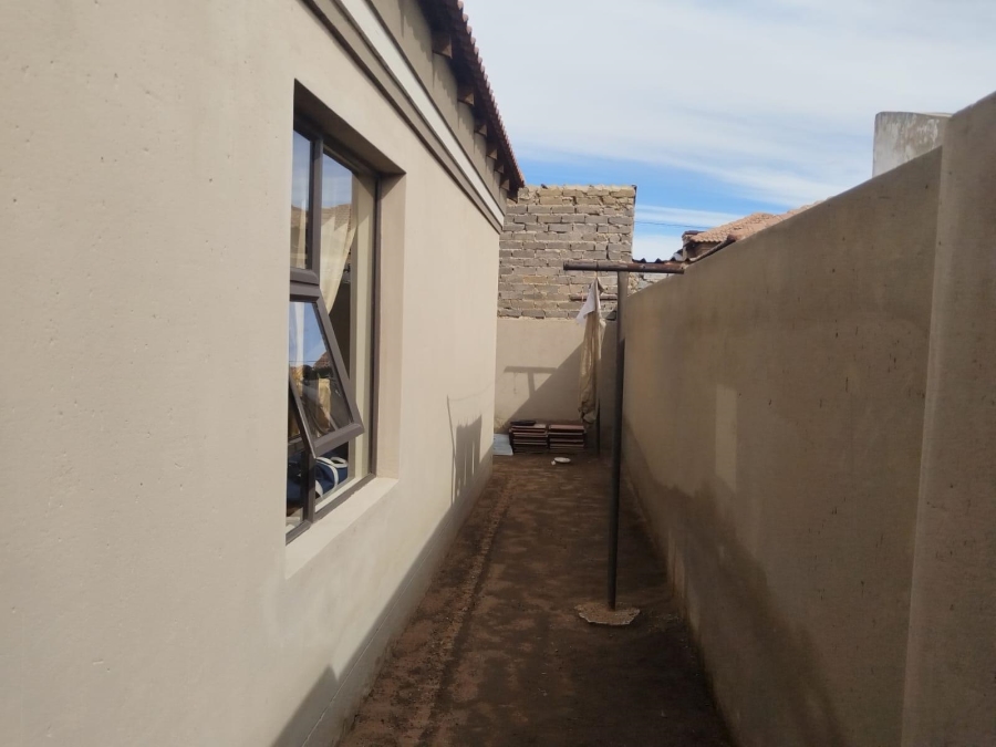 3 Bedroom Property for Sale in Golden Gardens Gauteng