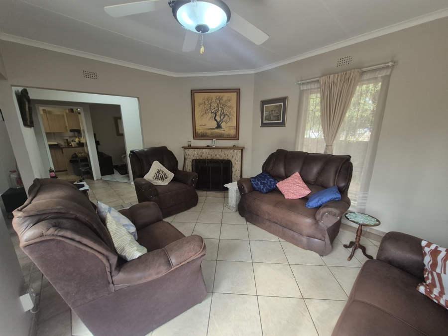 3 Bedroom Property for Sale in Brackendowns Gauteng
