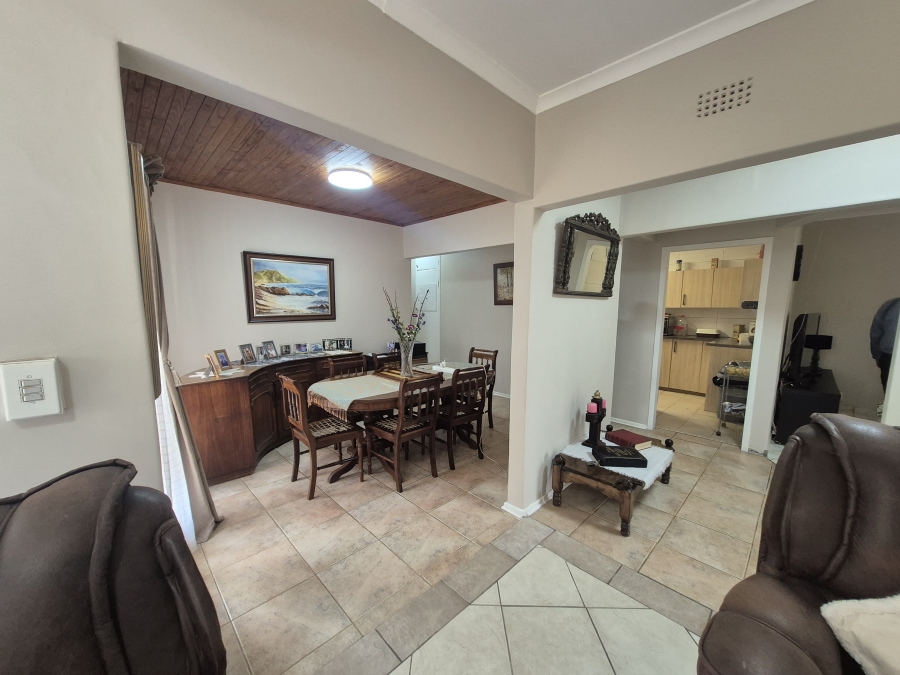 3 Bedroom Property for Sale in Brackendowns Gauteng