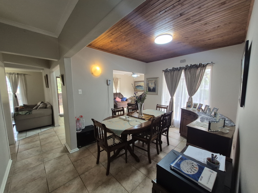 3 Bedroom Property for Sale in Brackendowns Gauteng