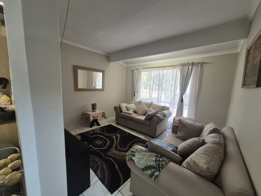 3 Bedroom Property for Sale in Brackendowns Gauteng