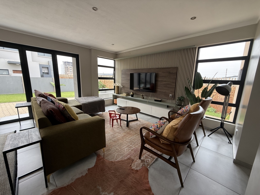 4 Bedroom Property for Sale in Midstream Ridge Gauteng