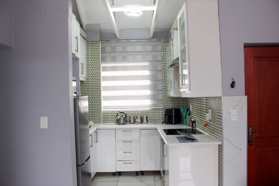 2 Bedroom Property for Sale in Glen Marais Gauteng